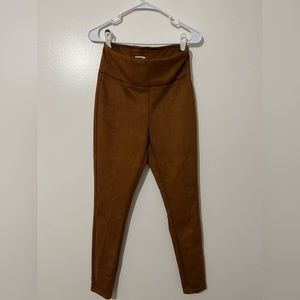 Pants Crown and Ivy size small brown color velvet material